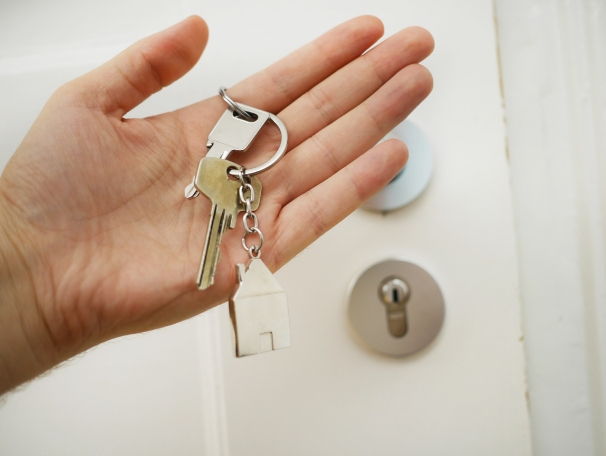 https://JamieGray.StopRentingStartOwning.com
